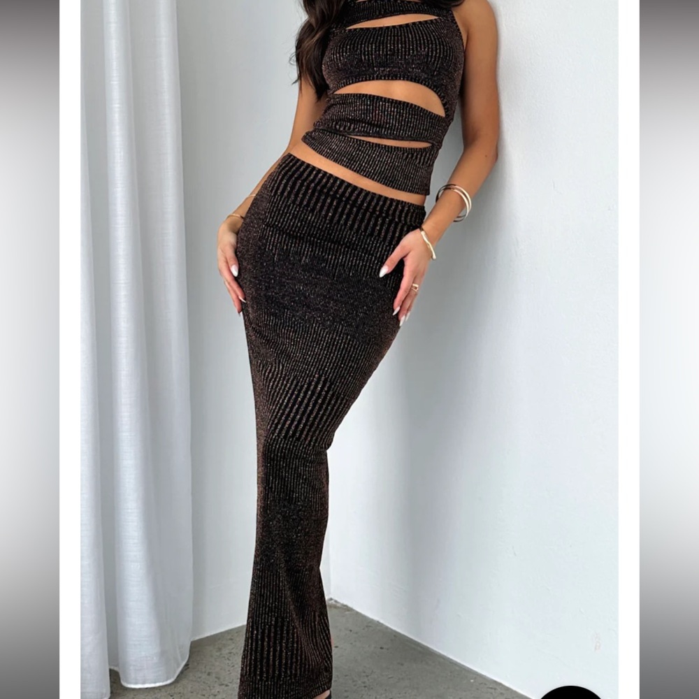 ⭐️ NWT - Never Again Maxi Skirt